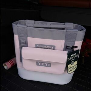 YETI Camino Carryall Tote - Cherry Blossom🌸